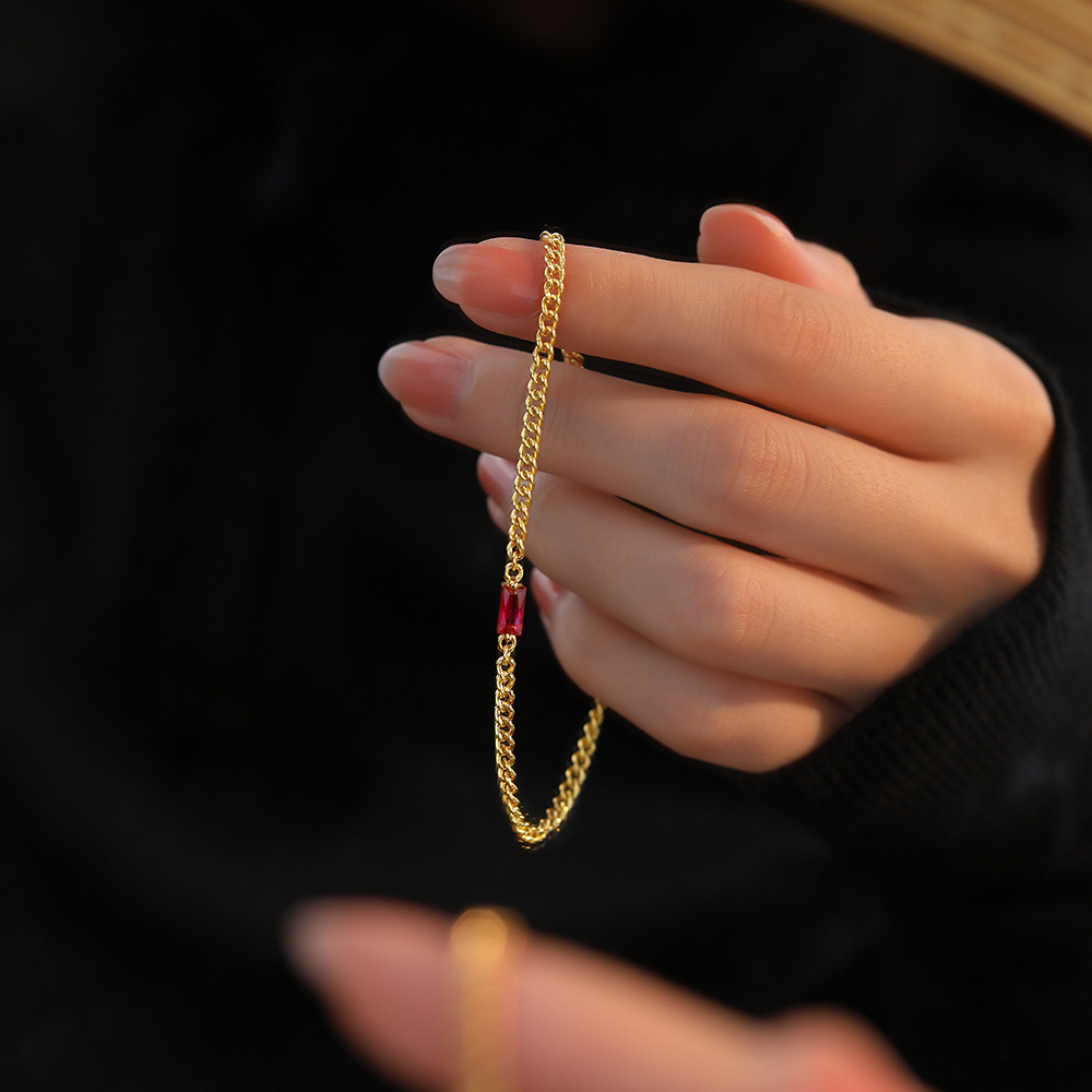 Elżbieta Złota Bransoletka