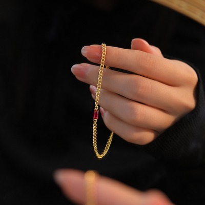 Elżbieta Złota Bransoletka