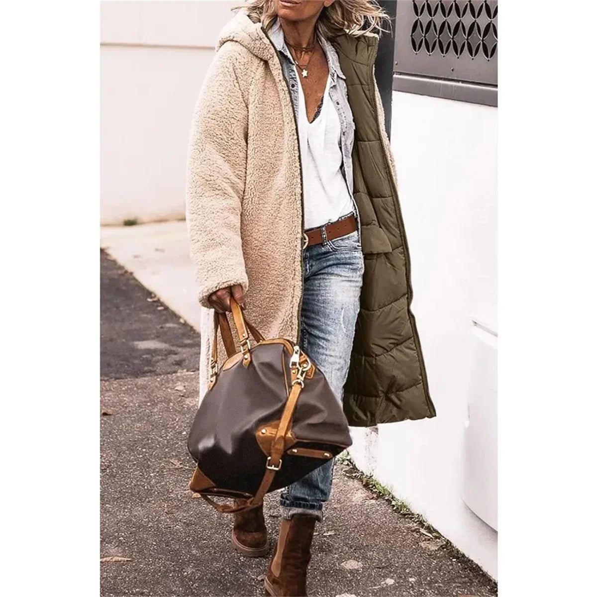 Długi Damski Płaszcz Zimowy – Ciepły, Wygodny i Stylowy